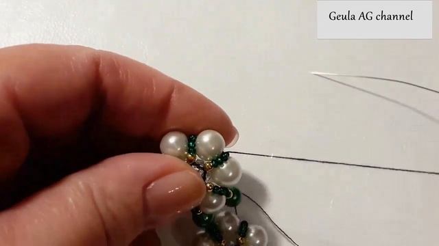 Beaded Flower Bracelet Tutorial DIY Beads Bracelet смотреть онлайн