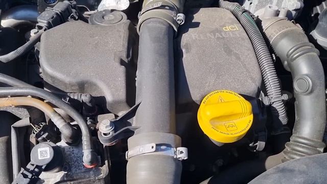Renault Clio 1.5 DCI Engine Noise смотреть онлайн