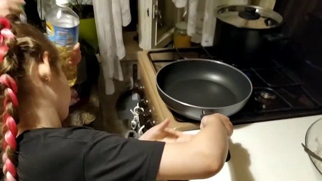 2SCRATCH BALLIN ✌?ГотовьВесело? Очень вкусные куриные оладьи смотреть онлайн