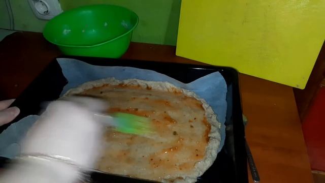 Проверяем можно ли добавлять цельнозерновую муку в дрожжевое тесто для пиццы? смотреть онлайн