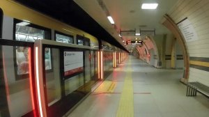 Стамбул. Линия метро М5 ст. «Кысыклы» 2. 16 июня