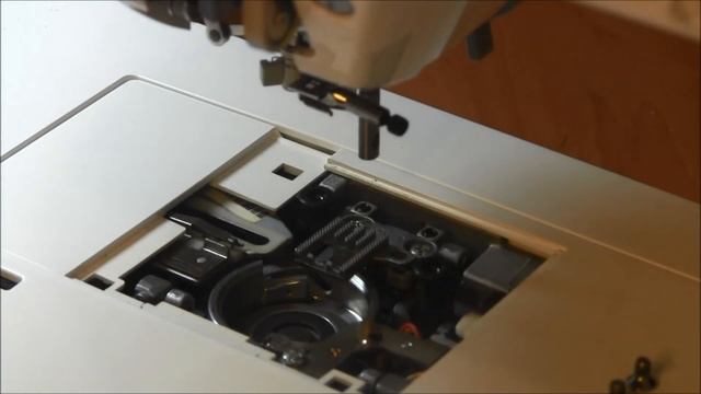 Cleaning your Brother Innovis Sewing & Embroidery Machine смотреть онлайн