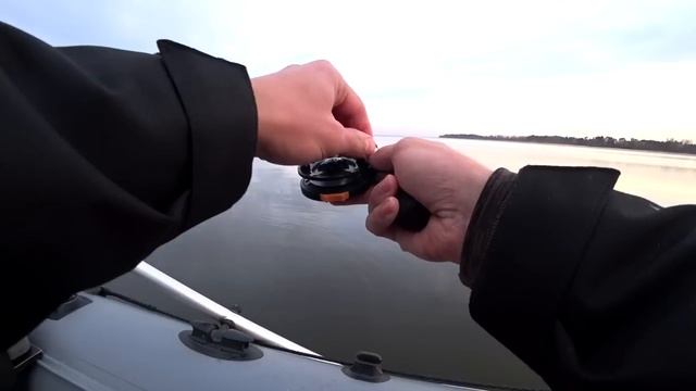 ТРЯСЛИСЬ РУКИ! САЗАНЫ МОНСТРЫ ГНУТ ЗИМНЮЮ УДОЧКУ! Зимняя рыбалка 2024