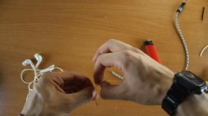 Как починить наушники без паяльника - голыми руками!