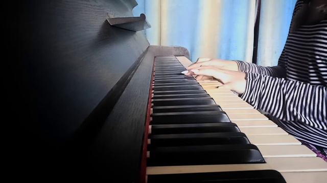 Скрипка Хатідже Султан із серіалу "Величне століття. Роксолана" смотреть онлайн