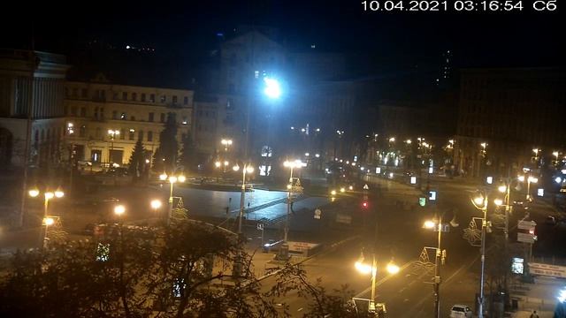 Веб-камера Киев Европейская площадь + Майдан 2021 04 10 смотреть онлайн