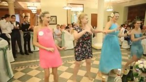 Подарочек молодоженам)