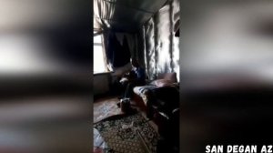 ЧЕЧЕНСКИЙ ДЕД ПОЕТ ПРО СВОЮ МАМУ КОТОРЫЙ ПОТЕРЯЛ