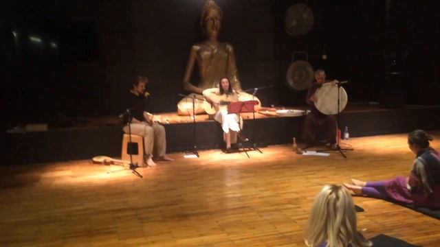 Peace mantra - Asatoma Sadgamaya смотреть онлайн