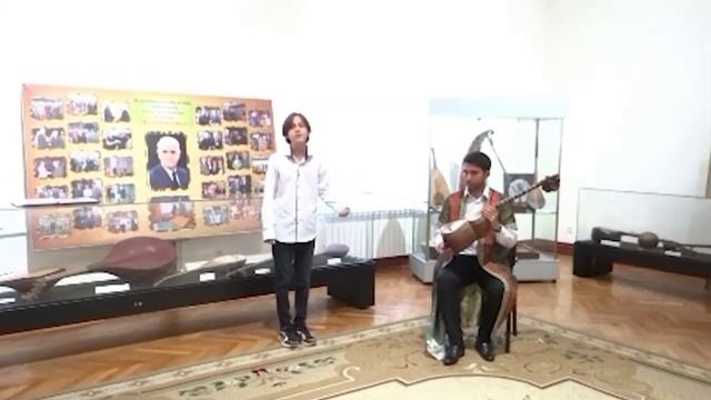 Музыкальный номер на старинном инструменте тар смотреть онлайн