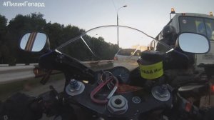 По пробке YZF R1, хонда дрозд