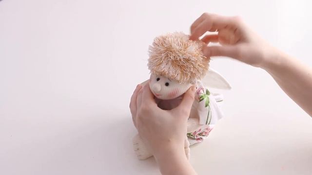 Текстильная кукла Ангел с птичкой от Сувенирной мастерской «Нежный ветер» смотреть онлайн