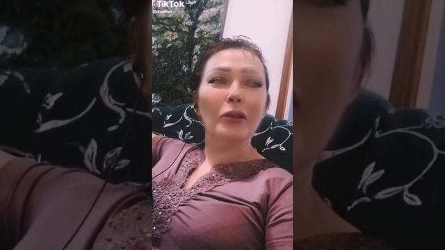Новая пенсионерка в городе: соседки в шоке, мужчины в восторге? #тиктокерша #иринавнукова