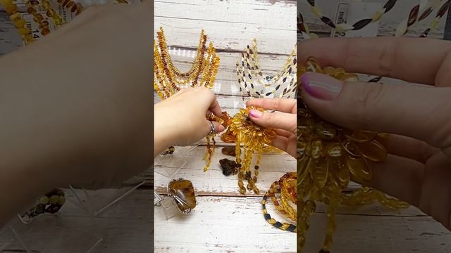 Затвердевшая живица древнейших хвойных деревьев! (СО ЗВУКОМ) #янтарь #украшениясянтарем