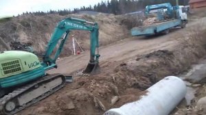 Бетонная труба на заезд в канаву в Рощино. Жби труба 600мм. Заезд на участок для грузовика