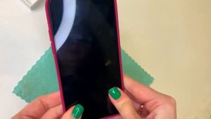 РАСПАКОВКА iPhone 12. Клеим защитное стекло. Надеваем ТРИ топовых чехла