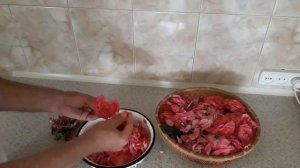 Ароматное варенье из лепестков розы