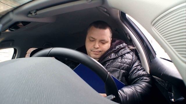 ч.2 ст. 12.15 КоАП РФ, сначала постановление и потом протокол. Нарушение права на защиту. смотреть онлайн