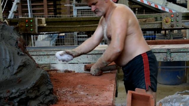 Производство кирпича ручной формовки