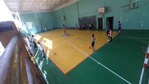 Физическая культура/урок футбола/5 класс/разминка/упражнения с мячом/дриблинг/обучение футбол/ОРУ