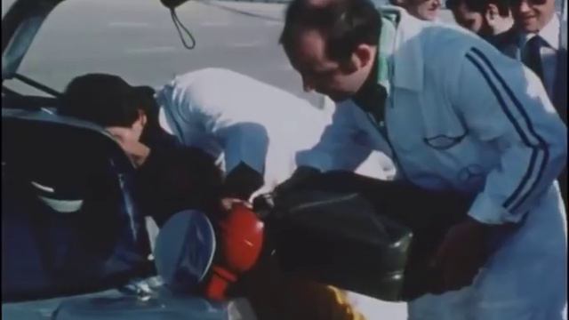 Mercedes Benz C111- IV (Experimental 1979) смотреть онлайн