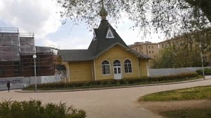 Прогулка по Ломоносовскому саду, СПб