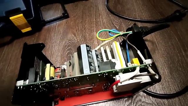 Ресанта 220К отключается. Ремонт. смотреть онлайн