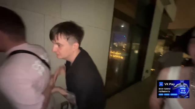 СТРИМЕРЫ ОТМЕЧАЮТ ДР БУСТЕРА НА ВИЛЛЕ У МИЛЛИОНЕРА / ТУСОВКА СТРИМЕРОВ НА ВИЛЛЕ В ДУБАЙ смотреть онлайн