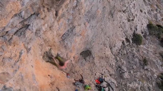 Альпинист сорвался смотреть онлайн