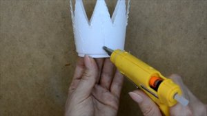 КАК СДЕЛАТЬ КОРОНУ ДЛЯ ПРИНЦЕССЫ! HOW TO MAKE CROWN FOR PRINCESS!