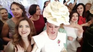 Женщины все королевы  -  поёт автор  песни (слова и музыка) Жанна Прохорихина