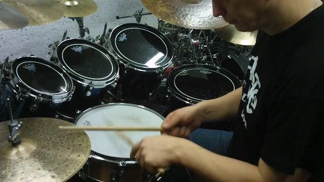 Уроки игры на барабанах. Сбивки в быстром темпе смотреть онлайн