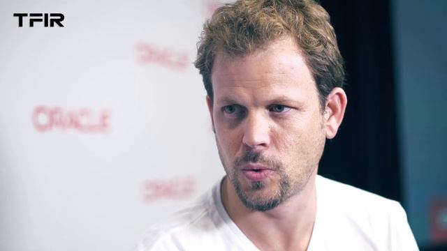 Oracle's Groundbreaker Award Winner Graeme Rocher смотреть онлайн