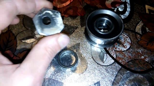 Ролик грм Натяжной ролик ремня ГРМ ВаЗ 2108 .Старого образца,с двухрядным подшипником. смотреть онлайн