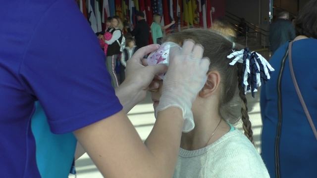 Аквагрим - делаем из Софии ❄️ смотреть онлайн