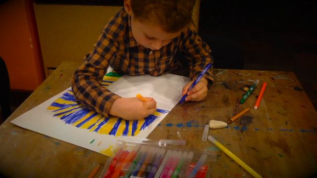 Рисование в две руки на студии Ракурс смотреть онлайн