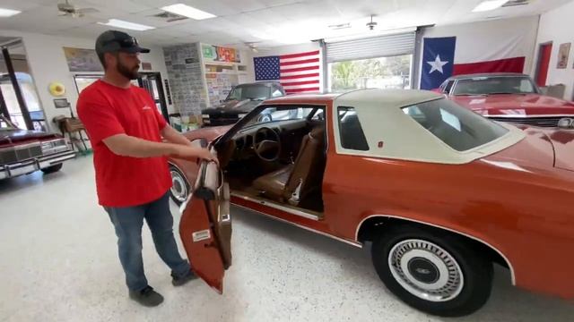 1975 Oldsmobile Cutlass Salon, 46k miles, 350/auto, buckets, console, vinyl top, SOLD смотреть онлайн