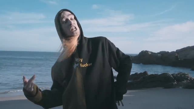 GIZMO - SLURP (OFFICIAL MUSIC VIDEO) смотреть онлайн