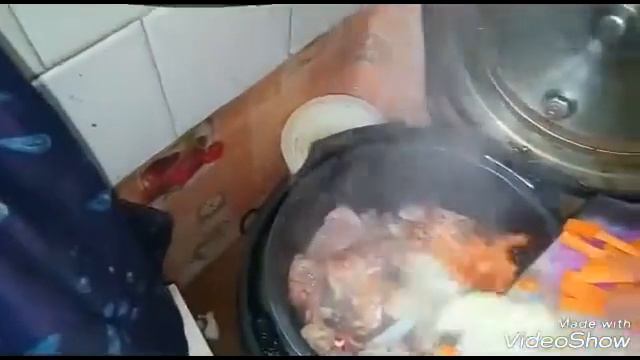 Как вкусно приготовить мясо кролика в сметанном соусе в мультиварке с овощами | Очень вкусное мясо