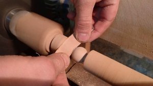 Изготовление пешки для шахмат на токарном станке по дереву и копира из дуба!....