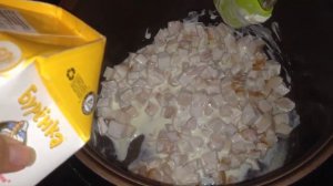 Сметанно-чесночный соус для спагетти с курочкой в мультиварке Redmond. #макароны с вкусным соусом