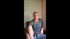 Брошенный своим командованием и страной боевик ВСУ просит пожрать
