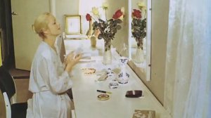 Советские советы в косметологии женщинам СССР. Искусство быть красивой. Уход за кожей лица 1987 год