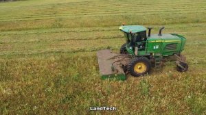 Самоходная косилка John Deere W235 - мощь и производительность важнее внешности!