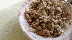 Дрожжевой пирог с сайрой, рисом и сыром