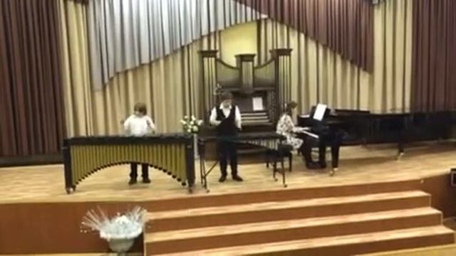 И.С. Бах. Шутка (обработка В.Мещерякова и Е.Печериной). ДШИ им. М.А. Балакирева смотреть онлайн