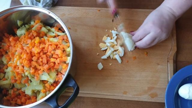 Салат оливье-Готовить еду быстро и вкусно смотреть онлайн