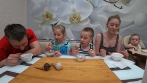 МУКБАНГ ДОМАШНЕЕ МОРОЖЕНОЕ 🔥 против МАГАЗИННОГО 🔥 сравниваем вкусы #icecream #StepFamily #mukbang