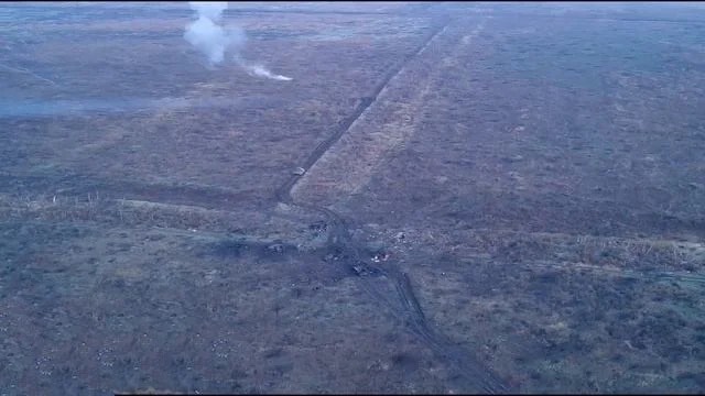 Русский танк выдерживает попадание танка противника