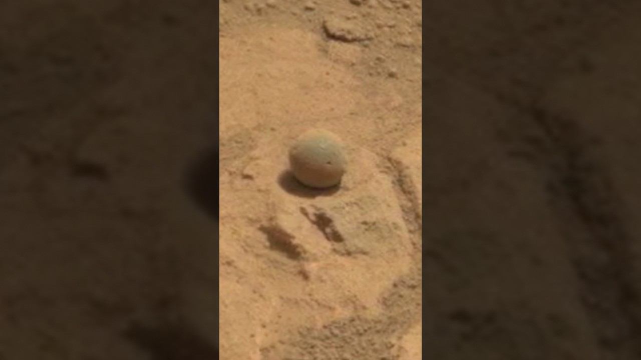 Шар из камня на Марсе смотреть онлайн